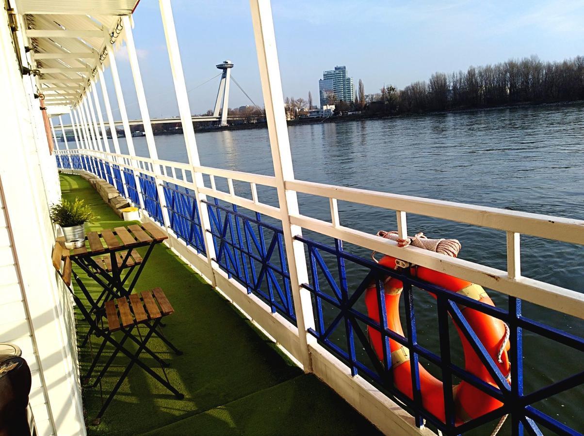 Botel Marina Bratislava Buitenkant foto